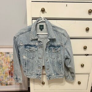 Light Wash Cropped Denim Jacket